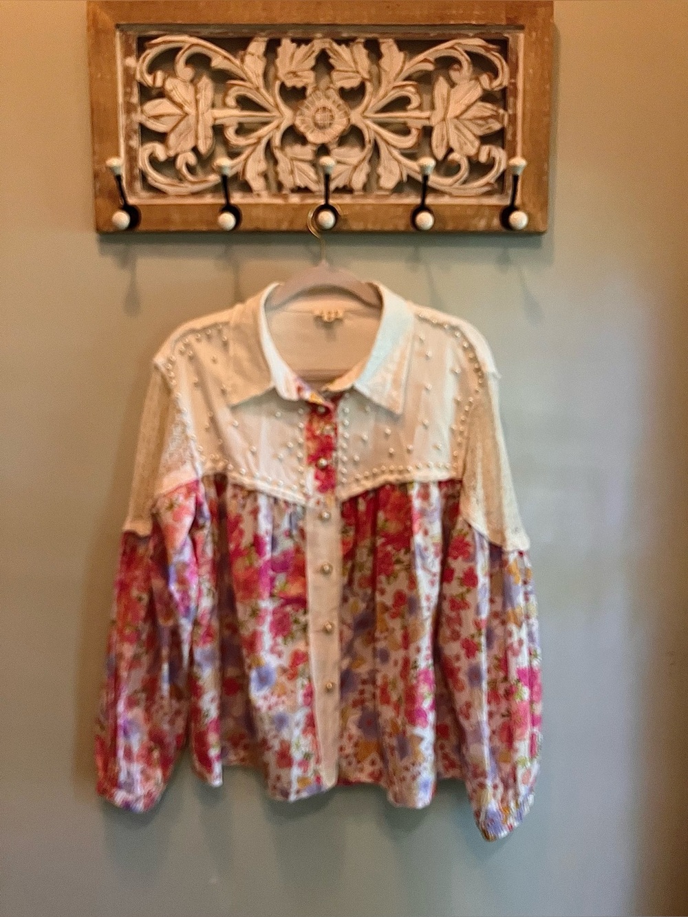 POL Floral Pearl-Accented Button-Up Shirt/Jacket - Cream & Pink NWOT